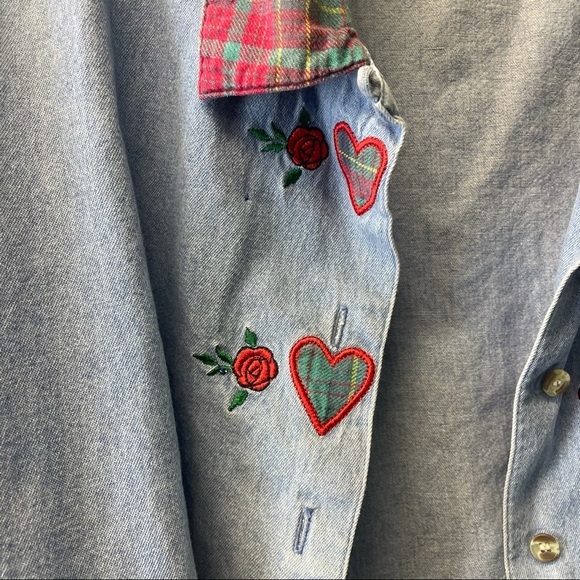 VINTAGE CABIN CREEK button up women’s XL shirt with plaid detail and embroidered - Picture 5 of 5